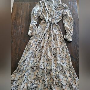 NEW NWOT Floral Long Sleeve Dress